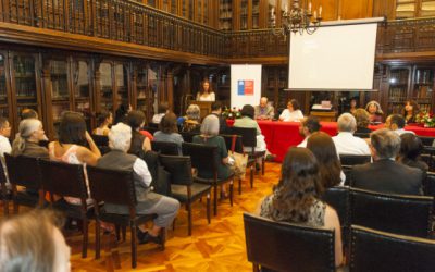 Ministra de Cultura anuncia apertura de Premios Literarios